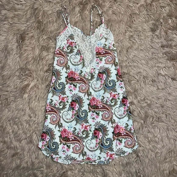 Vintage Victoria Secret Silk/ Polyester /Satin Paisley Lingerie Dress Medium - Picture 1 of 5